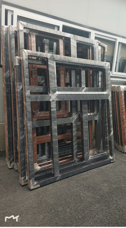 鞍山市天乙門窗工業(yè)有限公司沈陽(yáng)經(jīng)銷商所訂貨品已完成，經(jīng)過(guò)檢驗(yàn)后進(jìn)行包裝，準(zhǔn)備發(fā)貨。(圖4)